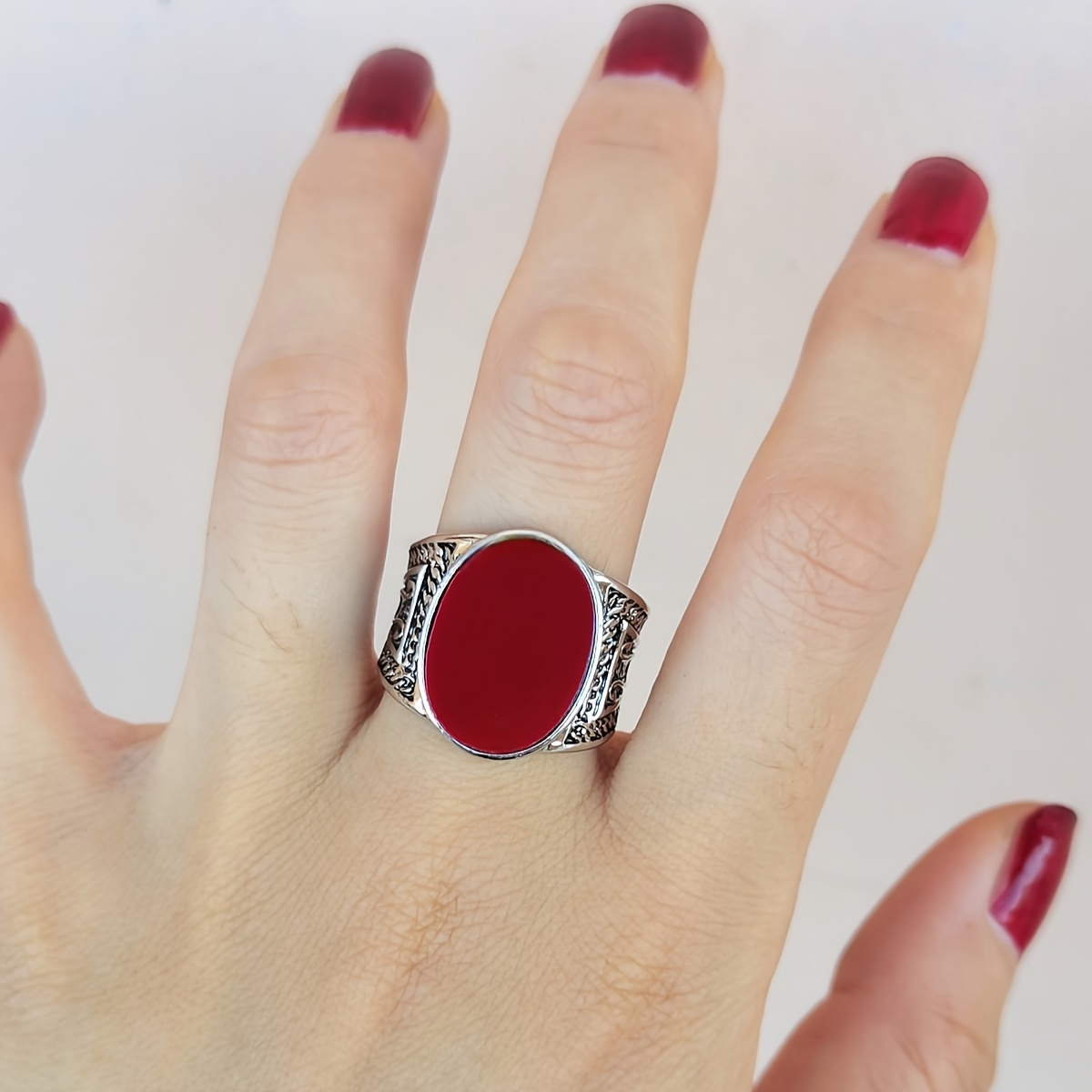 Vintage Style Faux Ruby Ring Wedding Band Alloy Resin Inlay